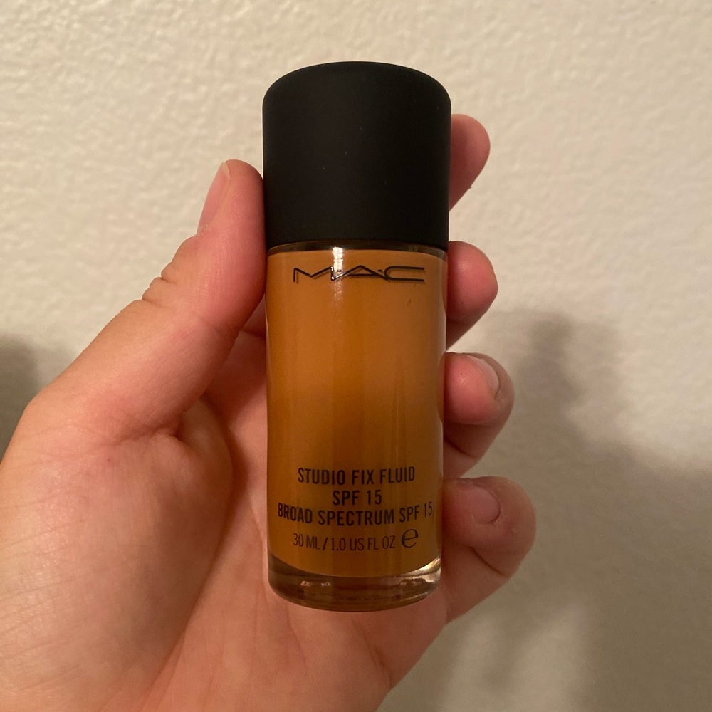 MAC Studio Fix Foundation